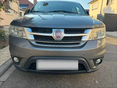Gebraucht Fiat Freemont 170 PS (125 kW) 2013 Grau SUV