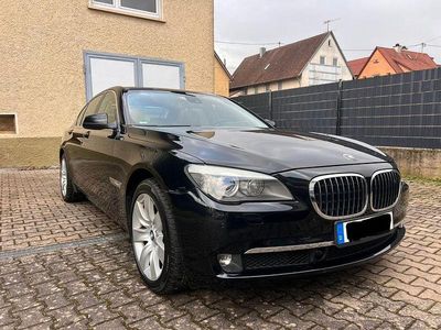 Gebraucht BMW 740 Comfort Edition 306 PS (225 kW) 2010 Schwarz Limousine
