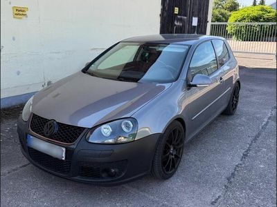 VW Golf V
