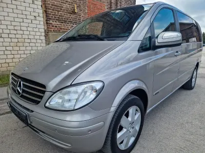 Używany Mercedes Viano 150 KM (110 kW) 2010 Srebrny Minivan