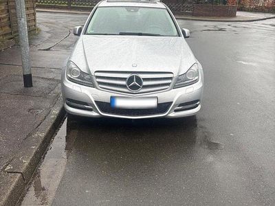 Gebraucht Mercedes C220 Avantgarde 170 PS (125 kW) 2013 Silber Limousine