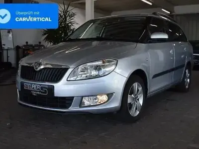 Gebraucht Skoda Fabia Fresh 105 PS (77 kW) 2013 Silber Kombi