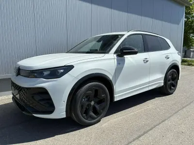 Neu VW Tiguan R-line 150 PS (110 kW) 2026 Purewhite SUV