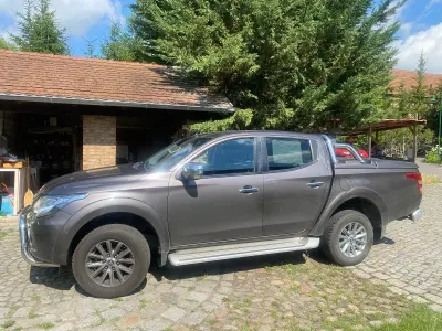 Gebraucht Mitsubishi L 181 PS (133 kW) 2017 Grau Pickup