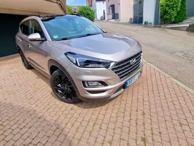Gebraucht Hyundai Tucson Premium 136 PS (100 kW) 2019 Beige SUV