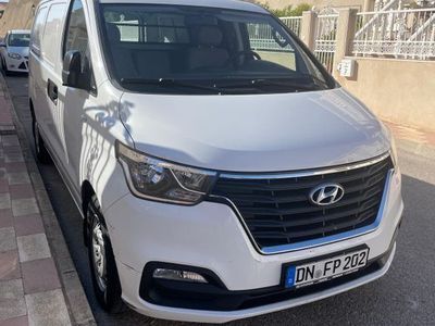 Hyundai H-1