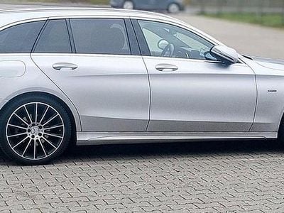 Second-hand Mercedes C300 AMG line 245 CP (180 kW) 2018 Argintiu Break