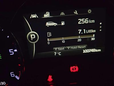 Gebraucht Kia Carens EX 140 PS (102 kW) 2010 Van / Kleinbus