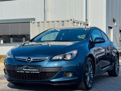Gebraucht Opel Astra GTC Active 140 PS (102 kW) 2013 Blau Limousine