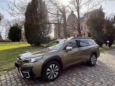 Gebraucht Subaru Outback Platinum 169 PS (124 kW) 2023 Grün Kombi