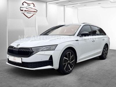 Weiß Gebraucht 2024 Skoda Octavia SportLine Kombi | 35.750 € (Etwas zu teuer)