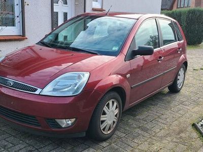 gebraucht Ford Fiesta mit 2 Jahren Tüv