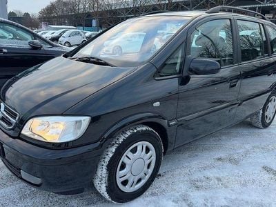 Schwarz Gebraucht 2004 Opel Zafira Elegance Van / Kleinbus | 1.900 € (Fairer Preis)