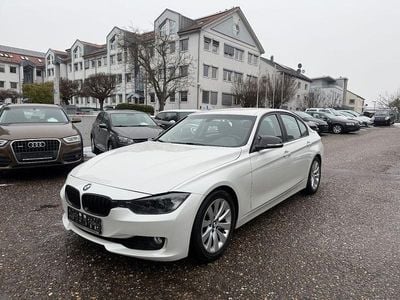 Weiß Gebraucht 2012 BMW 320 Limousine | 9.490 € (Guter Preis)