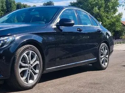 Gebraucht Mercedes C200 160 PS (117 kW) 2018 Schwarz Limousine