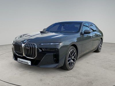 Second-hand BMW 740 Shadowline 299 CP (219 kW) 2024 Gri Berlinǎ