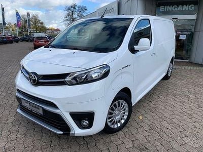 Gebraucht Toyota Proace Comfort 100 kW (136 PS) 2021 Schaumweiß Van / Kleinbus