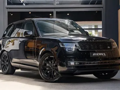 Gebraucht Land Rover Range Rover 460 PS (338 kW) 2026 Schwarz SUV
