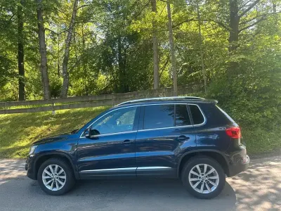 Gebraucht VW Tiguan Sportline 140 PS (102 kW) 2012 SUV