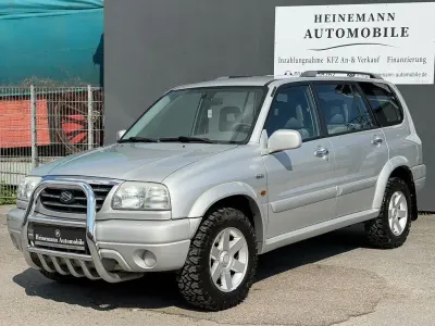 Gebraucht Suzuki Grand Vitara 173 PS (127 kW) 2002 Grau SUV
