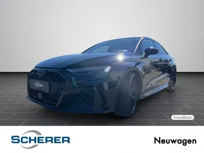 Neu Audi RS3 Advanced 400 PS (294 kW) 2026 Mythosschwarz metallic (metallic) Limousine
