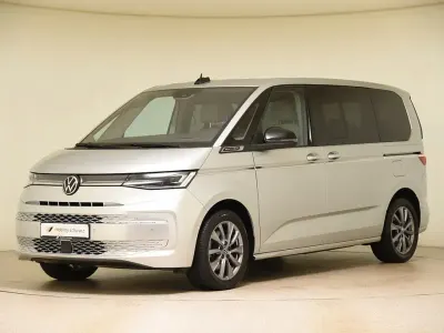 Gebraucht VW Multivan Style 150 PS (110 kW) 2025 Reflex silver metallic Van / Kleinbus