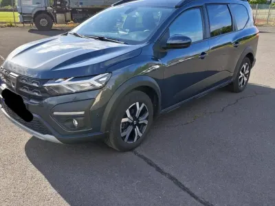 Gebraucht Dacia Jogger Comfort 101 PS (74 kW) 2022 Grau Van / Kleinbus