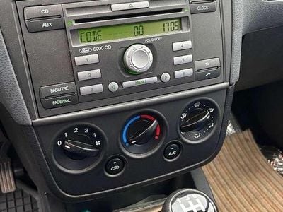 Gebraucht Ford Fiesta Ambiente 60 PS (44 kW) 2006 Blau Limousine