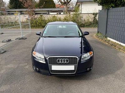 Gebraucht Audi A4 Comfort 131 PS (96 kW) 2006 Blau Limousine