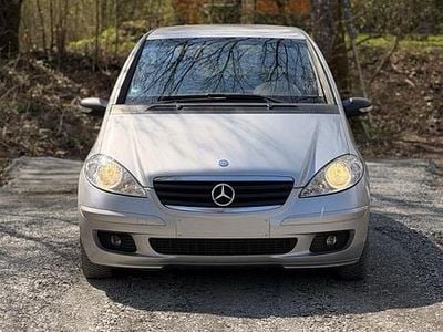 Second-hand Mercedes A150 95 CP (69 kW) 2010 Argintiu Hatchback