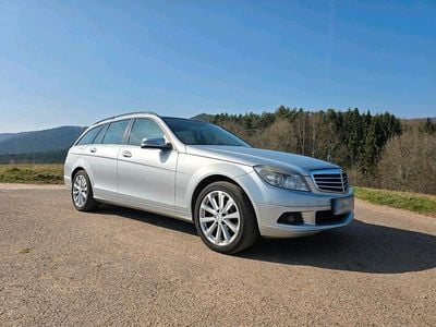 Gebraucht Mercedes 220 170 PS (125 kW) 2008 Silber Kombi