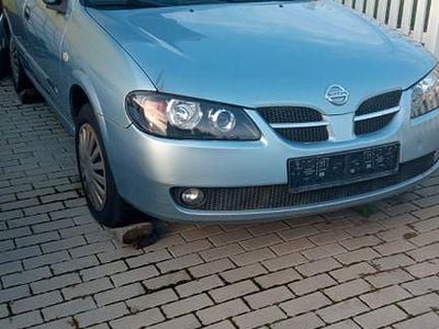 Nissan Almera