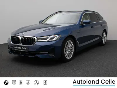 Gebraucht BMW 530 Sport Line 292 PS (214 kW) 2021 Phytonicblau metallicc1m Kombi