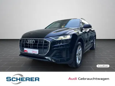 Gebraucht Audi Q8 Basis 340 PS (250 kW) 2022 Mythosschwarz metallic (metallic) SUV
