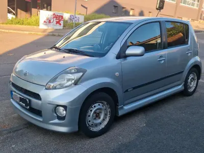 Gebraucht Daihatsu Sirion 2005 Silber Kleinwagen