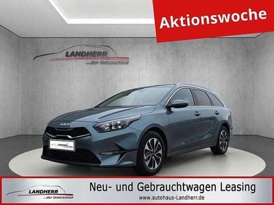 Neu Kia Ceed Sportswagon Gold 101 PS (74 kW) 2026 Grau Kombi