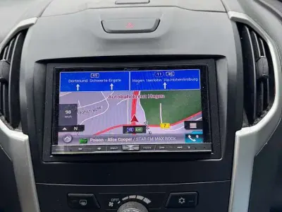 Gebraucht Isuzu D-Max 163 PS (119 kW) 2014 Blau Van