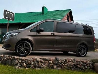 Mercedes V250