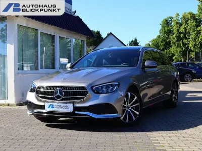 Gebraucht Mercedes E300 306 PS (225 kW) 2022 Beige Limousine