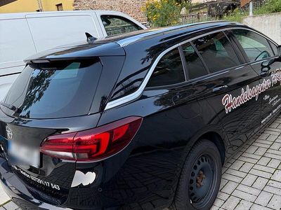 Schwarz Gebraucht 2019 Opel Astra Ultimate Kombi | 9.000 € (Guter Preis)