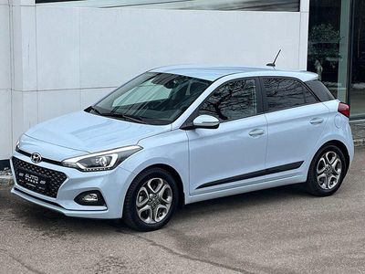 Blau Gebraucht 2018 Hyundai i20 Style Limousine | 14.550 € (Fairer Preis)