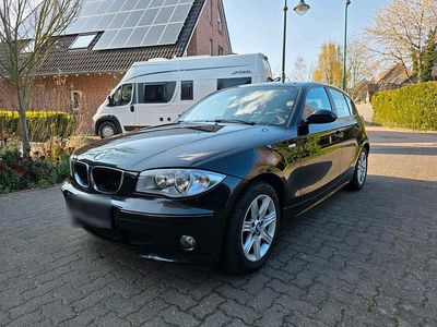 Gebraucht BMW 118 129 PS (94 kW) 2006 Schwarz Kleinwagen