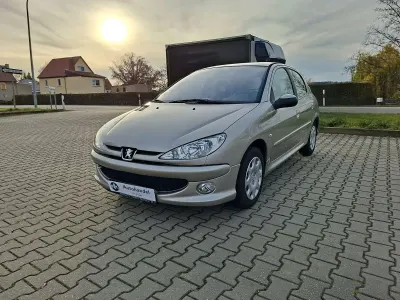 Gebraucht Peugeot 206 Filou 75 PS (55 kW) 2006 Grau Limousine