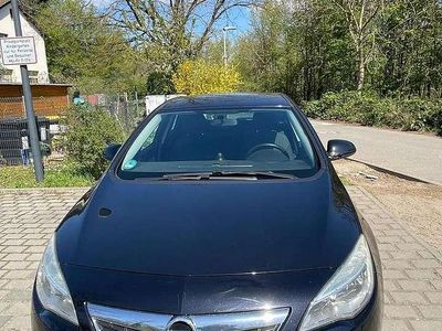 Gebraucht Opel Astra Edition 116 PS (85 kW) 2011 Schwarz Limousine