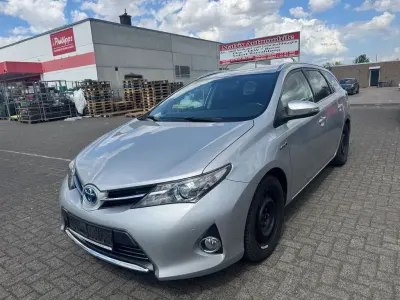 Gebraucht Toyota Auris Touring Sports Cool 99 PS (72 kW) 2015 Silber Kombi