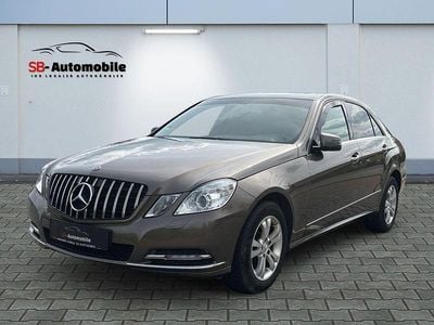 Gebraucht Mercedes E200 136 PS (100 kW) 2011 Grau Limousine