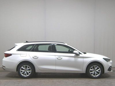Usata Seat Leon Style 150 CV (110 kW) 2022 Bianco Berlina