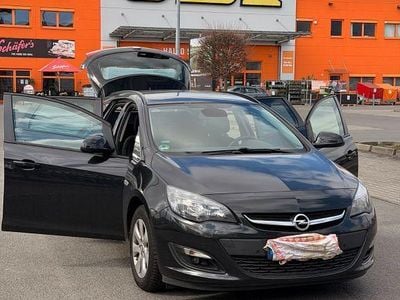 Gebraucht Opel Astra 140 PS (102 kW) 2015 Schwarz Kombi