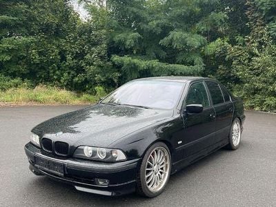 BMW 523