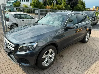Gebraucht Mercedes GLC250 204 PS (150 kW) 2015 Grau SUV